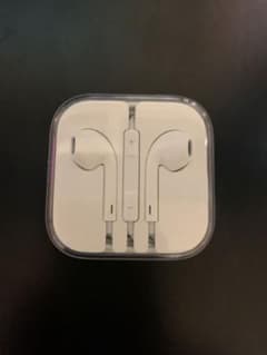 Apple EarPods 3.5mmジャック ホワイト 収納ケース付き　純正品のサムネイル