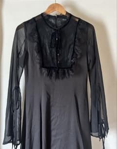 【Ezick】Drip down melty sick ribbon dressのサムネイル