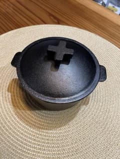 深型ココット鍋　12cm 蓋付きのサムネイル