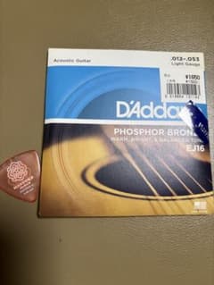 D'Addario EJ16 アコースティックギター弦 ピックおまけ付きのサムネイル