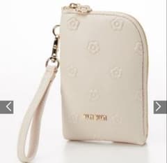 MARY QUANT ベージュポーチのサムネイル