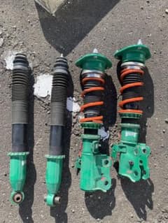 プリウス30 テインフレックスz 車高調のサムネイル