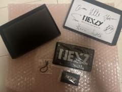 NEXZ ファンクラブ入会特典　カードケース　ピンバッジのサムネイル