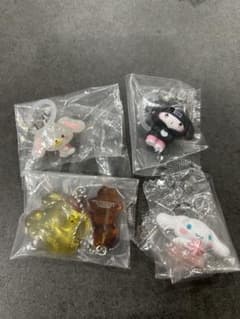 サンリオキャラクターズ めじるしアクセサリー チャーム　4点セットのサムネイル