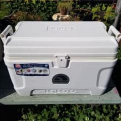 igloo イグルー クーラーボックス 51Lのサムネイル