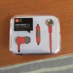 hitomi様専用 SYNCHROS E10 JBL イヤホンのサムネイル