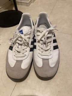 【シマリス様専用】adidas スニーカー ホワイト/グレー 9.5 USのサムネイル