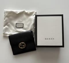 『やまとさん専用』 GUCCI ブラックレザー 二つ折り財布　箱付き やまとさん専用』 GUCCI ブラックレザー 二つ折り財布 箱付き - メルカリ
