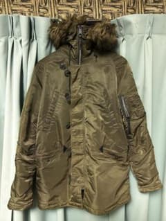 Alpha Industries フライトジャケットのサムネイル
