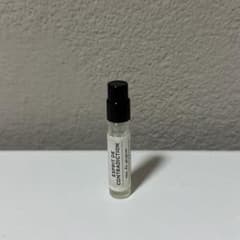 エスプリ ドゥ コントラディクション 香水 サンプルのサムネイル