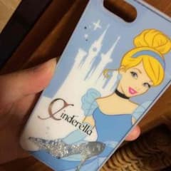iPhone カバーのサムネイル