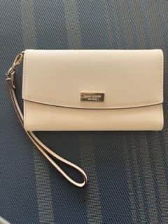 【未使用】kate spade wristlet iPhoneSEケースのサムネイル