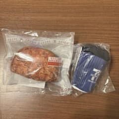 セブンイレブンHappyくじ セット【B賞ぬいぐるみチャーム・C賞パンポーチ】のサムネイル