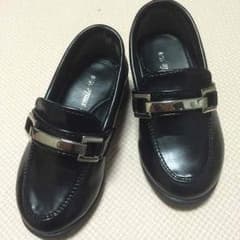 子供用ローファーのサムネイル