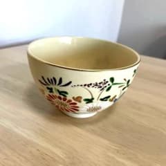 【龍山作】 菊文様 抹茶碗 裂紋・貫入 金彩 縁起物 茶道具【直径12cm】のサムネイル