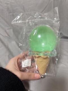 緑色アイスクリーム　小物入れのサムネイル
