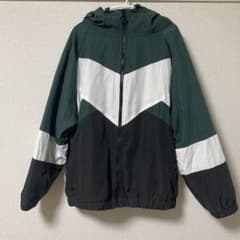 ナイロンジャケットのサムネイル