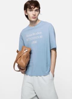 Acne Studios 1996 スプレーロゴTシャツ - メルカリ
