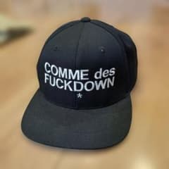 미품 COMME des FUCKDOWN 캡 스냅 백 갤슨