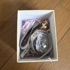 ブリザーブドフラワーキーホルダーのサムネイル