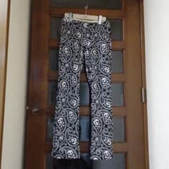 ラウドマウス　ストレートパンツですのサムネイル
