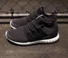アディダス adidas チューブラー 黒のサムネイル