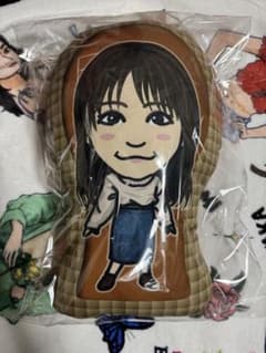 鷲尾伶菜 伶 クッション - メルカリ