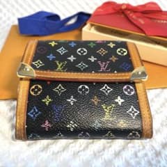 ⭐️美品・マルチカラー⭐️ルイヴィトン・ポルトモネ・カルトクレディ・ノワール　黒のサムネイル