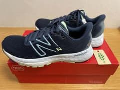 ⭐︎稀少⭐︎ニューバランス Fresh Foam X 880 v13 N13のサムネイル