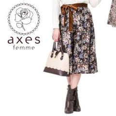 axes femme クラシック花柄ミディ丈スカート　新品未使用タグ付き　リボンのサムネイル