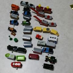 値下げしました‼トーマス　カプセルプラレールのサムネイル