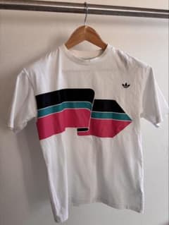 adidas アディダス　Tシャツのサムネイル