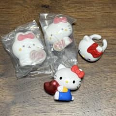 サンリオ ハローキティ タルト マスコット リング 4点セットのサムネイル