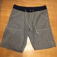 【値下げ】Lee ボーダー柄 ショートパンツのサムネイル