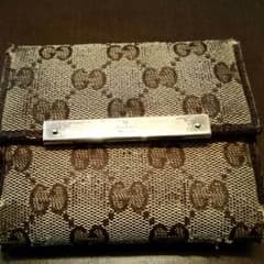 グッチ 財布のサムネイル