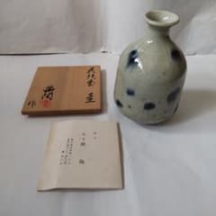 赤絵小壺　加藤舜陶作　赤津窯　龍窯　箱付き　説明書あり 龍窯 加藤舜陶 作 呉須 壺 共箱 栞 徳利 一輪挿し 花入 花器