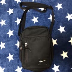 NIKEトートバッグのサムネイル