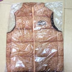 ふっくらあったか　着るおあげ　どん兵衛　ダウンベストのサムネイル
