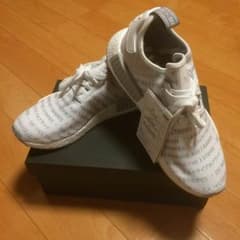 定価以下❗️adidas originals nmd r-1のサムネイル