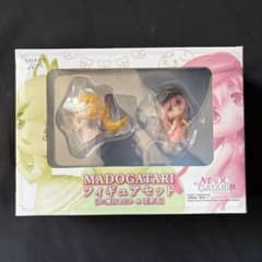 madogatari展フィギュア 忍野忍 鹿目まどか【未開封】のサムネイル
