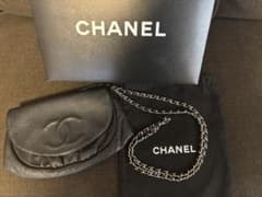 CHANEL シャネルハーフムーン チェーンウォレットのサムネイル
