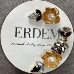 Erdem アーデム　フラワーアシンメトリーピアスのサムネイル
