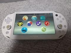 PS Vita 2000ホワイト 本体 8GBメモリーカード付きのサムネイル