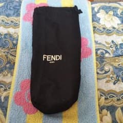 専用FENDI・水筒・袋のみのサムネイル