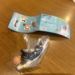 猫ジャンプマスコット(ハチワレ)カプセルトイのサムネイル