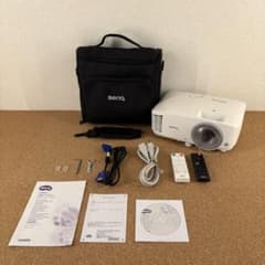 美品】BenQ プロジェクター TH671ST ランプ使用時間:約1365時間 - メルカリ