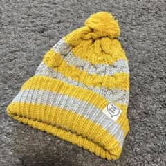 Noeil me Bebe ポンポン付きニット帽のサムネイル