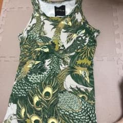 タンクトップのサムネイル