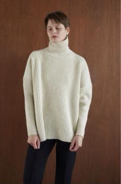 DOUBLE FACE CENTER SLIT RIB KNIT TOPSのサムネイル