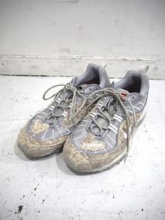 Supreme × NIKE AIR MAX 98のサムネイル